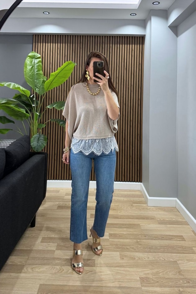 Elara Dantel Detaylı Triko Bluz Bej
