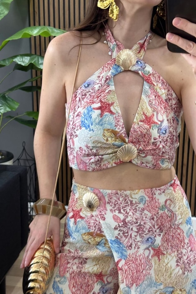 Boyundan Bağlamalı Midye Tokalı Crop Bluz Pembe