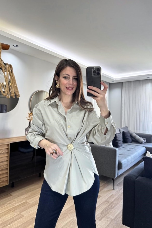 Gold Düğmeli Poplin Gömlek Bej