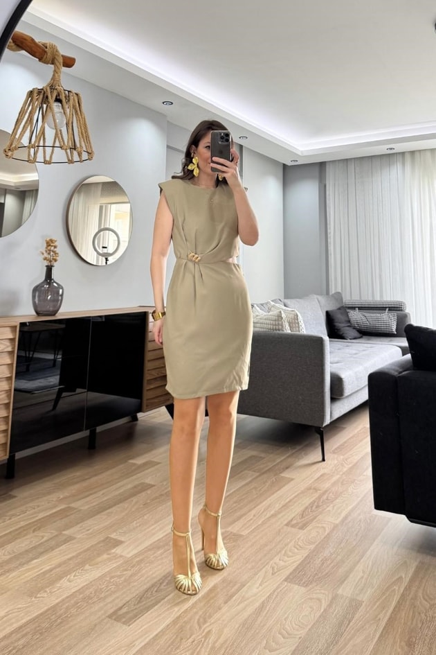 Arvena Gold Aksesuar Detaylı Elbise Yeşil