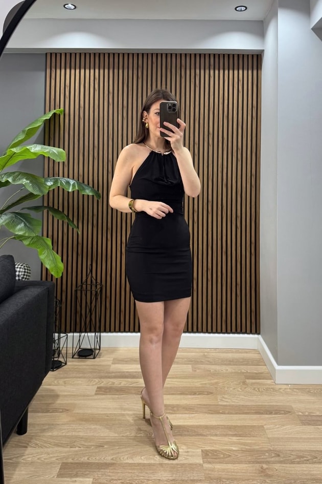 Elan Aksesuarlı Mini Elbise Siyah