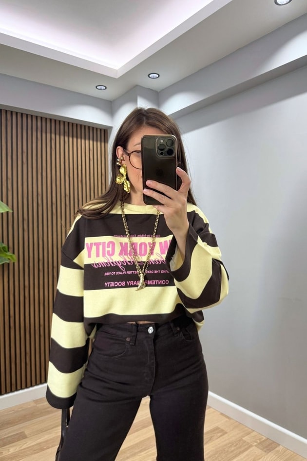 College Baskılı Çizgili Sweatshirt Sarı