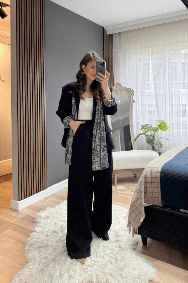 Saten Astarlı Fularlı Ceket Pantolon Takım Siyah