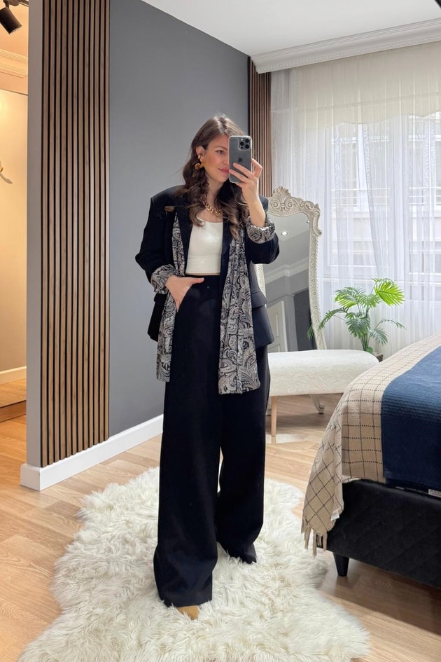 Saten Astarlı Fularlı Ceket Pantolon Takım Siyah