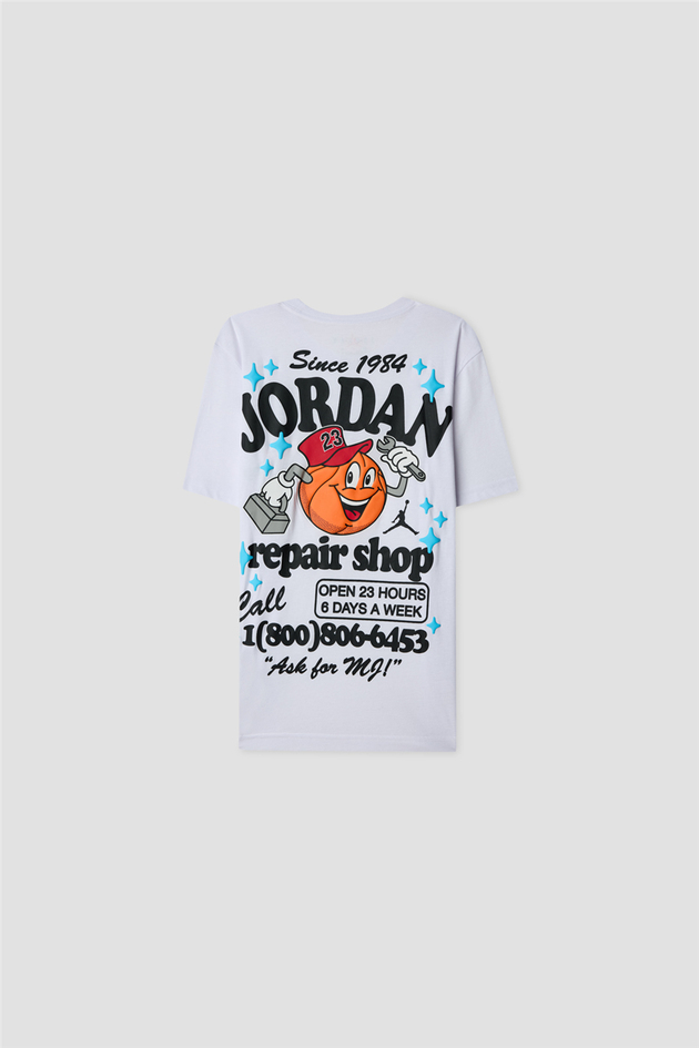Air Jordan Erkek Çocuk Beyaz Repair Shop Baskılı TişörtAir Jordan Erkek Çocuk Beyaz Repair Shop Baskılı Tişört
