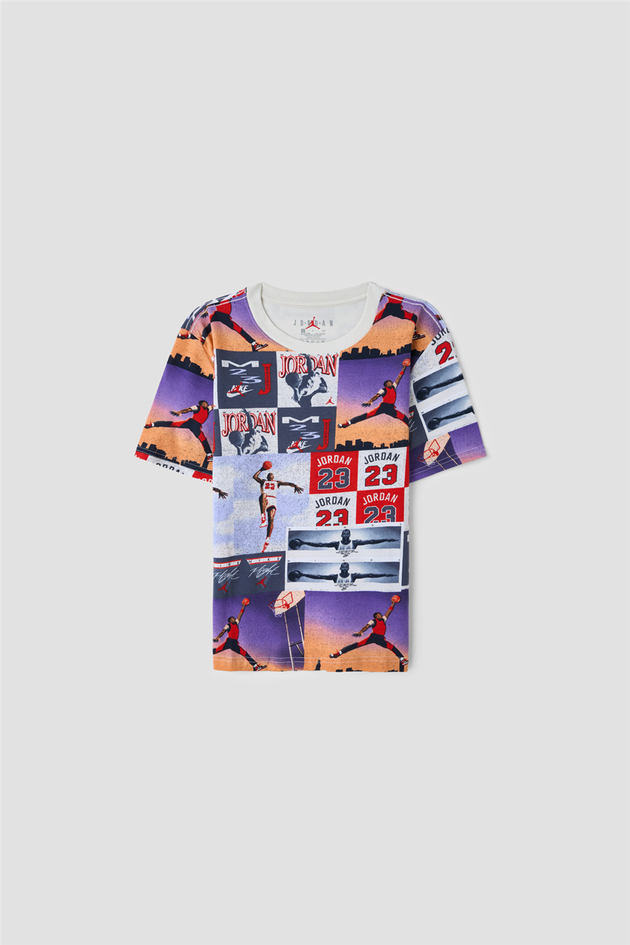 Air Jordan Erkek Çocuk Desenli TişörtAir Jordan Erkek Çocuk Desenli Tişört