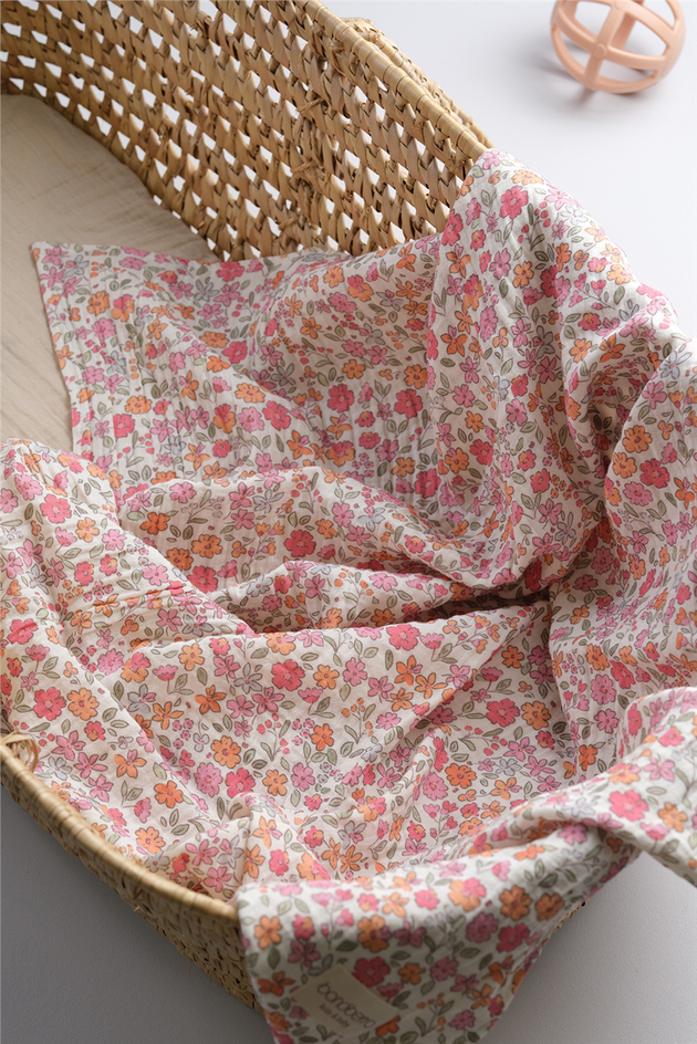 Bondberro Baby Girl 100 x 85 cm Multi-Purpose Muslin Swaddle BlanketBondberro Baby Girl 100 x 85 cm Multi-Purpose Muslin Swaddle Blanket