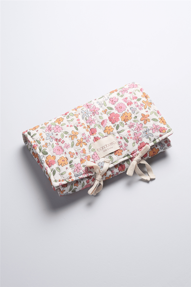 Bondberro Baby Girl Quilted Changing MatBondberro Baby Girl Quilted Changing Mat