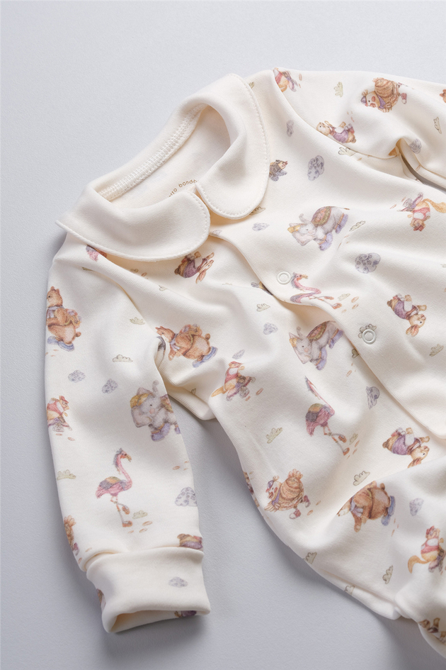 Bondberro Unisex Bebe Yaka Baskı Detaylı Bebek ve Çocuk Tulum %100 PamukluBondberro Unisex Bebe Yaka Baskı Detaylı Bebek ve Çocuk Tulum %100 Pamuklu