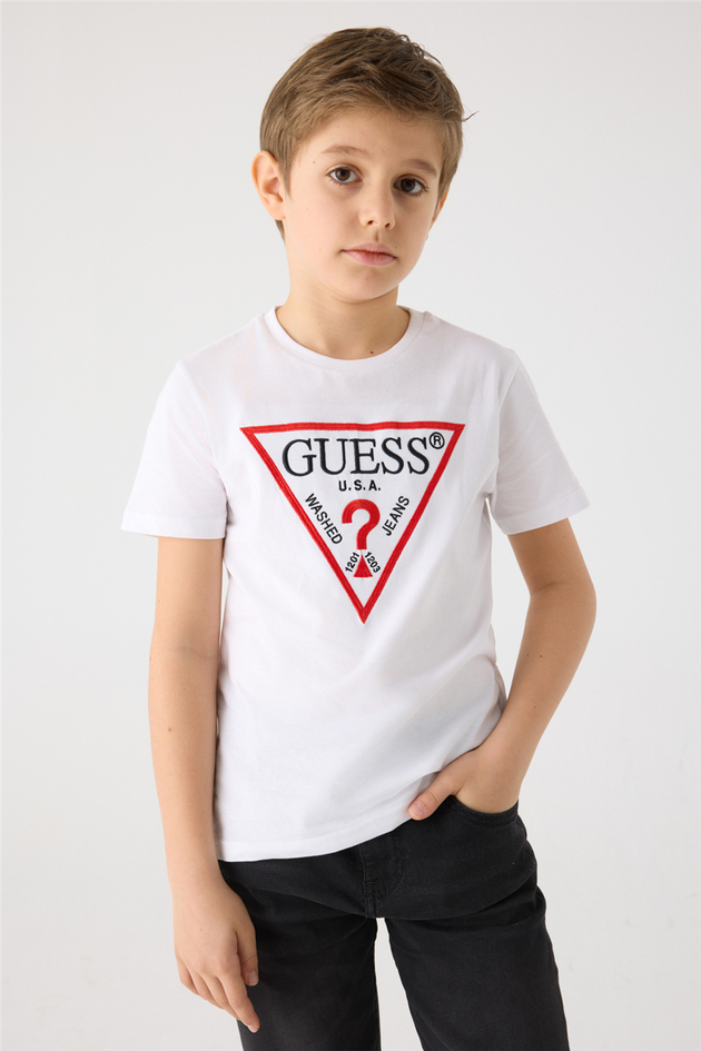 Guess Erkek Çocuk Beyaz TişörtGuess Erkek Çocuk Beyaz Tişört