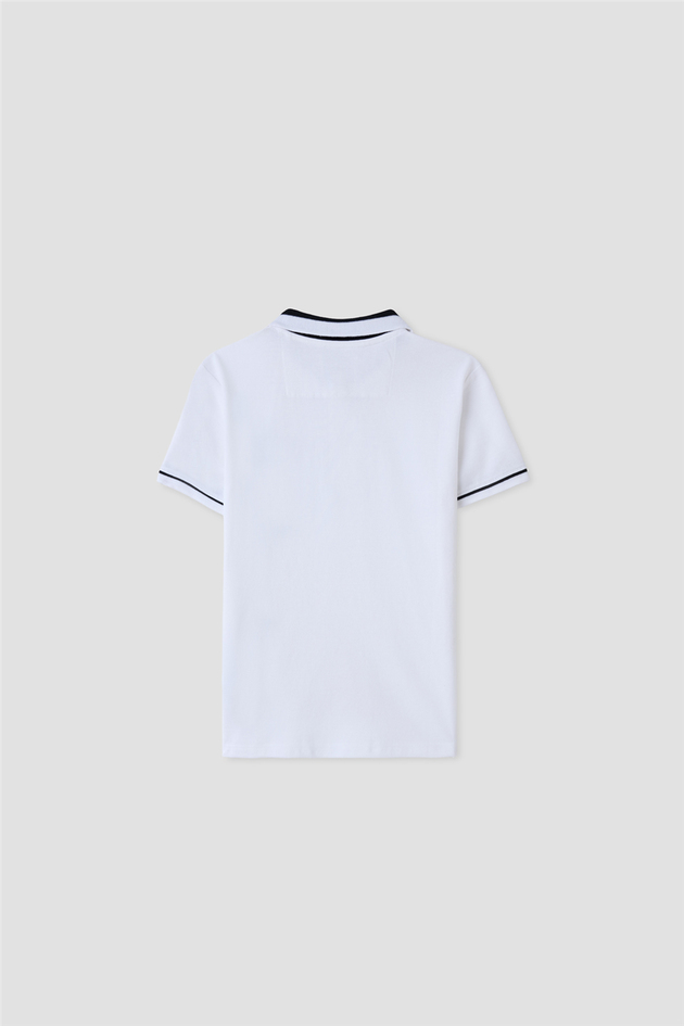 Guess Erkek Çocuk Beyaz TişörtGuess Erkek Çocuk Beyaz Tişört