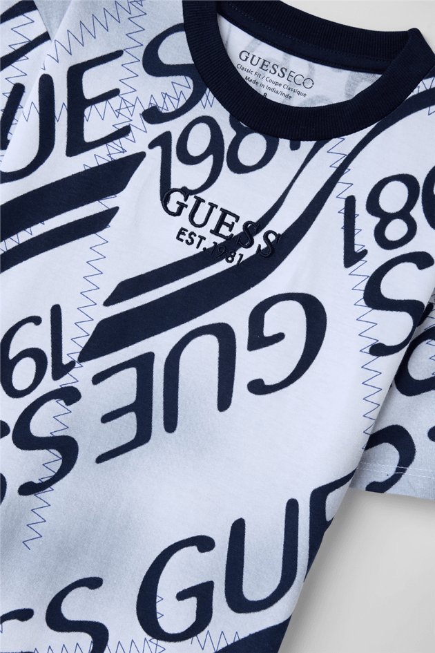 Guess Erkek Çocuk Desenli TişörtGuess Erkek Çocuk Desenli Tişört