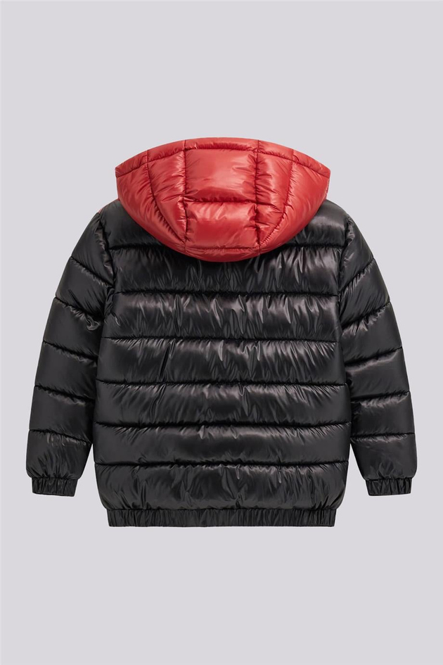 Guess Erkek Çocuk Siyah MontGuess Erkek Çocuk Siyah Mont