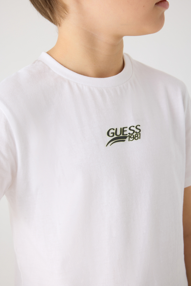 Guess Erkek Çocuk TişörtGuess Erkek Çocuk Tişört