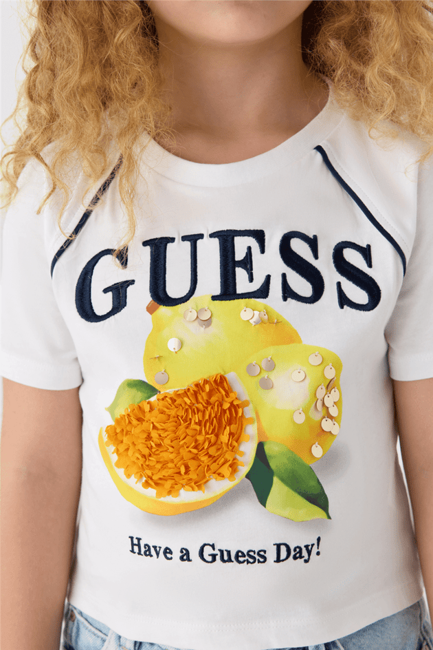 Guess Kız Çocuk Beyaz TişörtGuess Kız Çocuk Beyaz Tişört