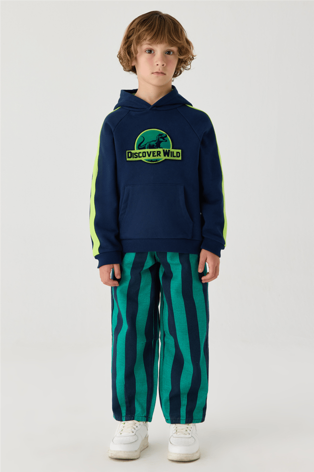 Nebbati Erkek Çocuk Flok Baskılı Kapüşonlu SweatshirtNebbati Erkek Çocuk Flok Baskılı Kapüşonlu Sweatshirt