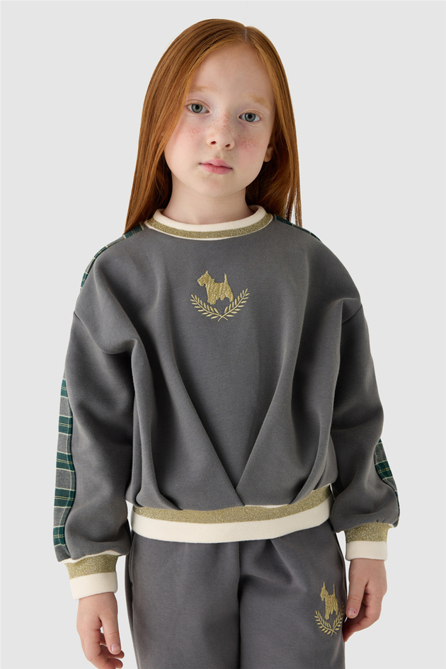 Tyess Kız Çocuk Bisiklet Yaka Oversize SweatshirtTyess Kız Çocuk Bisiklet Yaka Oversize Sweatshirt
