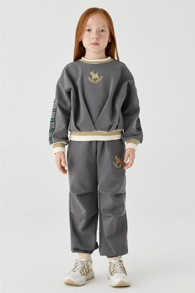 Tyess Kız Çocuk Bisiklet Yaka Oversize SweatshirtTyess Kız Çocuk Bisiklet Yaka Oversize Sweatshirt