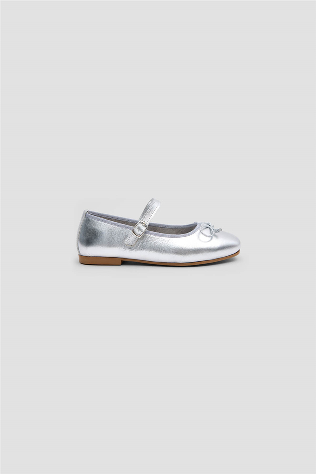 Tyess Girl Silver ShoesTyess Girl Silver Shoes