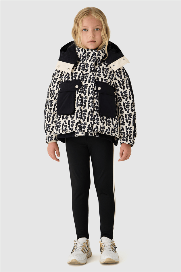 Tyess Kız Çocuk Kapüşonlu Oversize Desenli MontTyess Kız Çocuk Kapüşonlu Oversize Desenli Mont