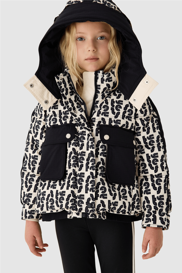 Tyess Kız Çocuk Kapüşonlu Oversize Desenli MontTyess Kız Çocuk Kapüşonlu Oversize Desenli Mont