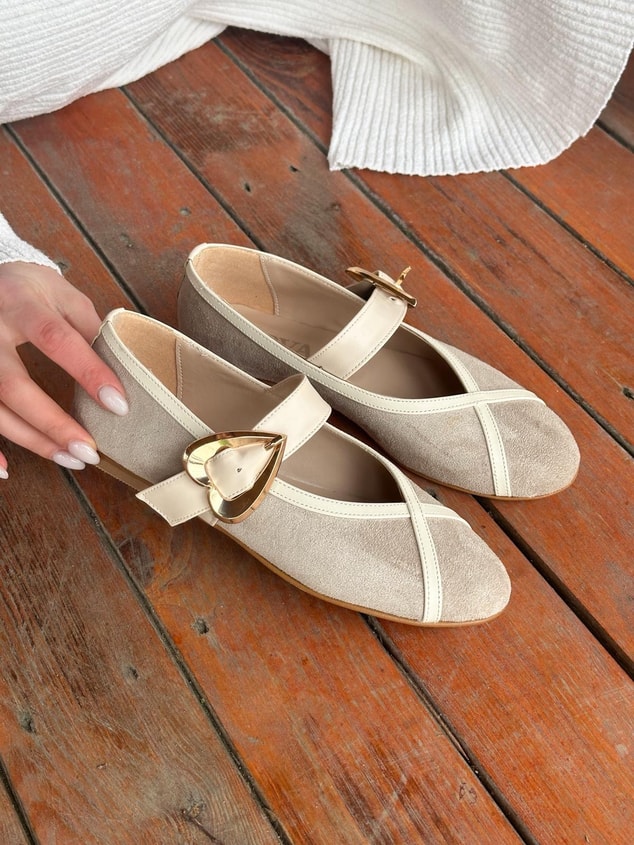 Bej Süet (Love) Kalp Toka Detay Kadın Babet
