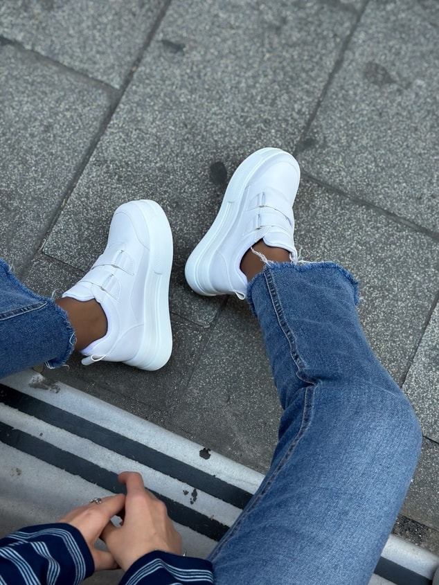 Beyaz Cilt (Cerrely) Gizli Topuk Dolgu Topuk 8 Cm Boy Uzatan Sneakers