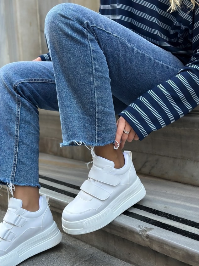 Beyaz Cilt (Cerrely) Gizli Topuk Dolgu Topuk 8 Cm Boy Uzatan Sneakers