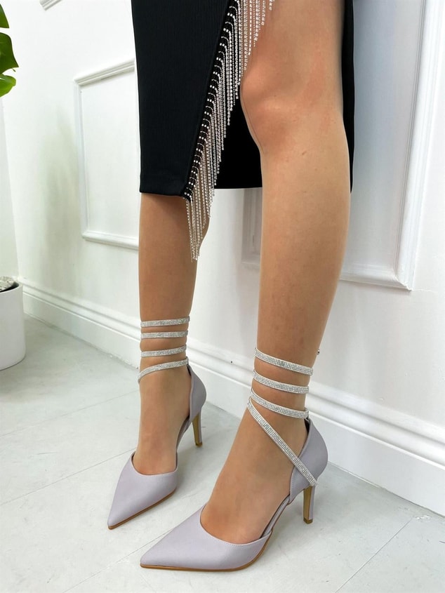 Beyaz Saten (Brice) Taş Detay Bilek Bağlamalı Kadın Stiletto