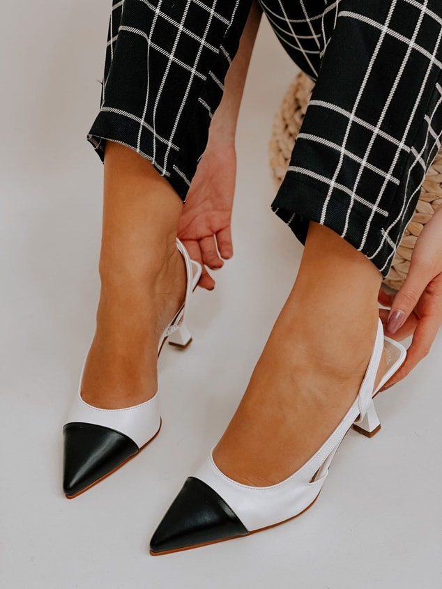 Beyaz Siyah Deri (Jake) Maskelet Detay Kadın Açık Stiletto