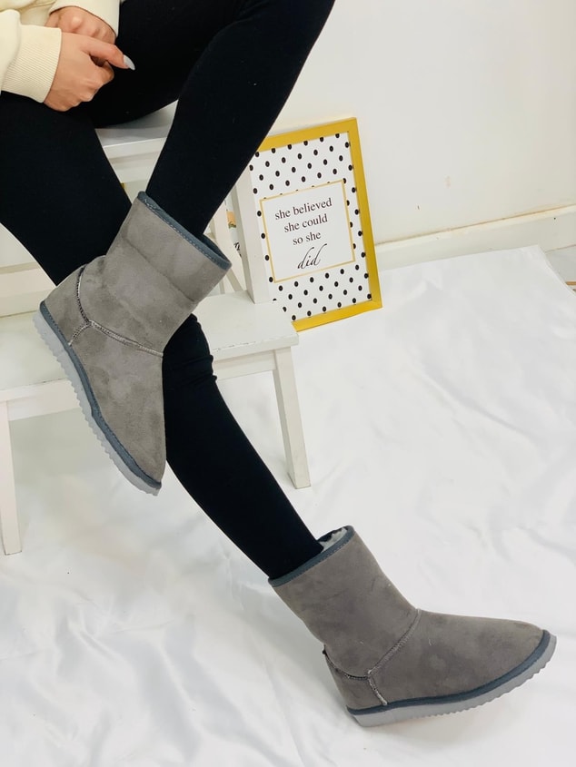 Gri Kısa (Ugg)