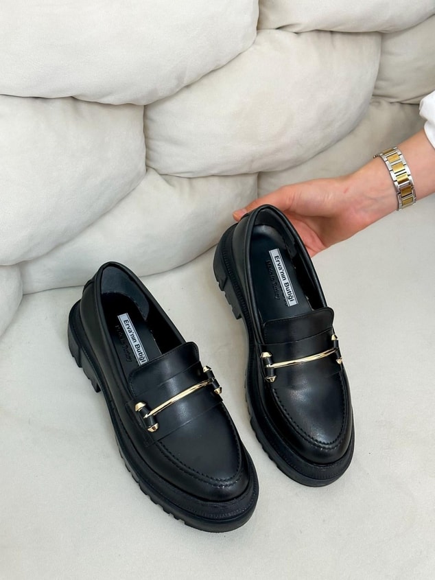 Siyah Cilt (Belt) Toka Detay Kadın Loafer