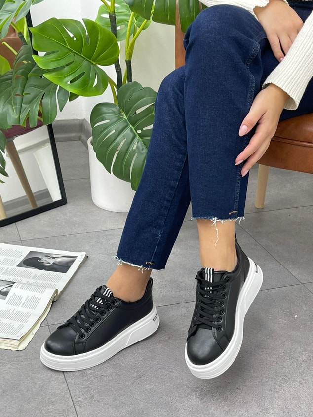 Siyah Cilt (Dean) Bağcıklı Sneakers