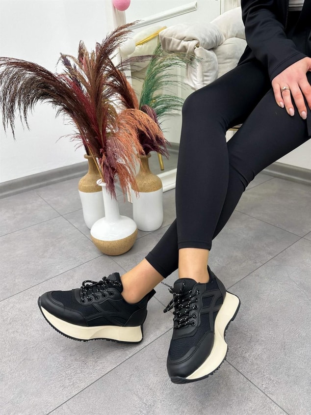 Siyah Cilt (John) Kadın Bağcıklı Sneakers