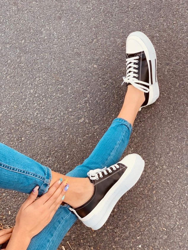 Siyah Deri (Blackberry) Kadın Yüksek Tabanlı Sneakers