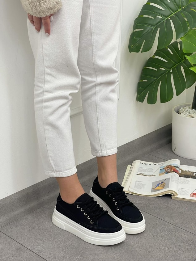 Siyah Keten (Werner) Bağcıklı Kadın Sneakers