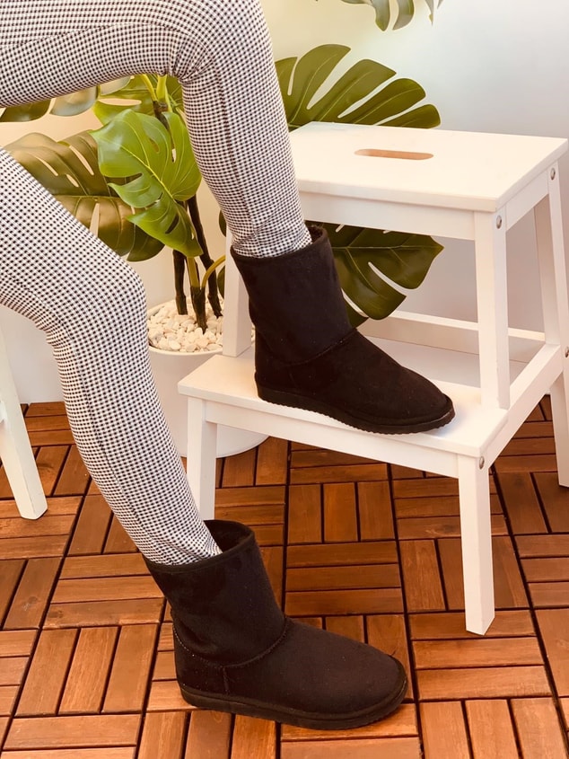 Siyah Kısa (Ugg)