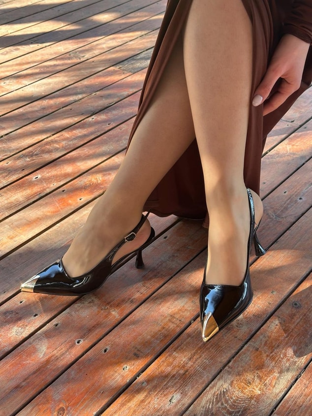 Siyah Rugan (Blue) Gold Metal Parça Detay Kadın Stiletto