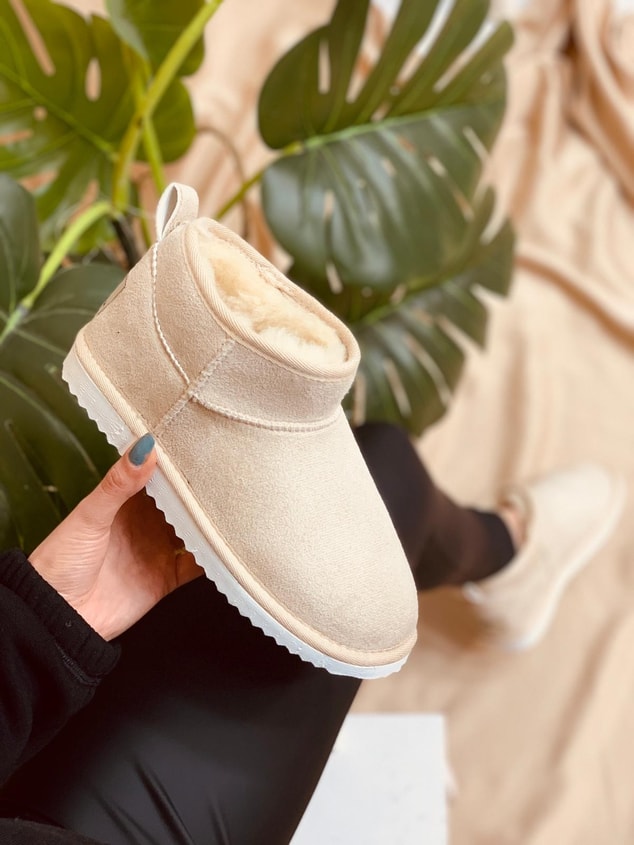 Ten Ultra Mini (Ugg)