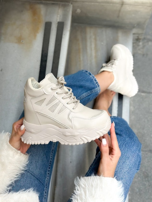 Bej Cilt ( Celly )Gizli Topuk Dolgu Topuk 7 Cm Boy Uzatan Sneakers