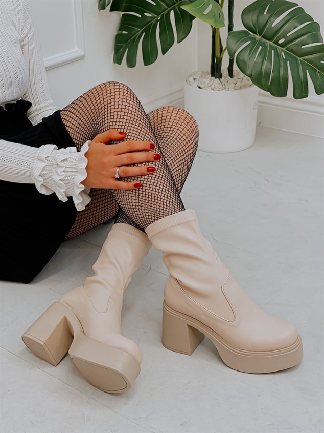 Bej Cilt (Lopez) Kadın Platform Bot