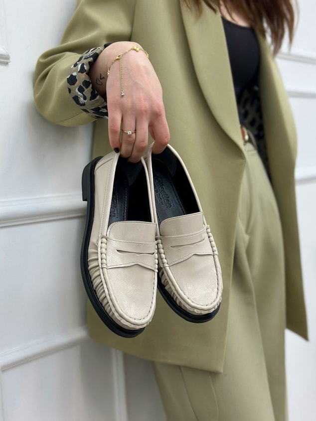 Bej Kırışık Deri (Barry) Saraç Detaylı Düz Taban Kadın Loafer