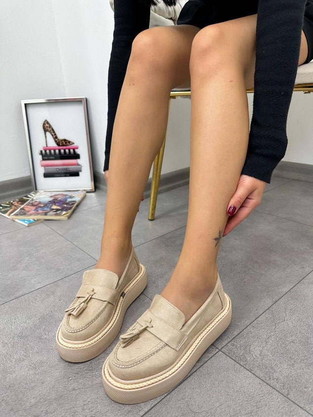 Bej Süet (Line) Püskül Detay Kadın Loafer