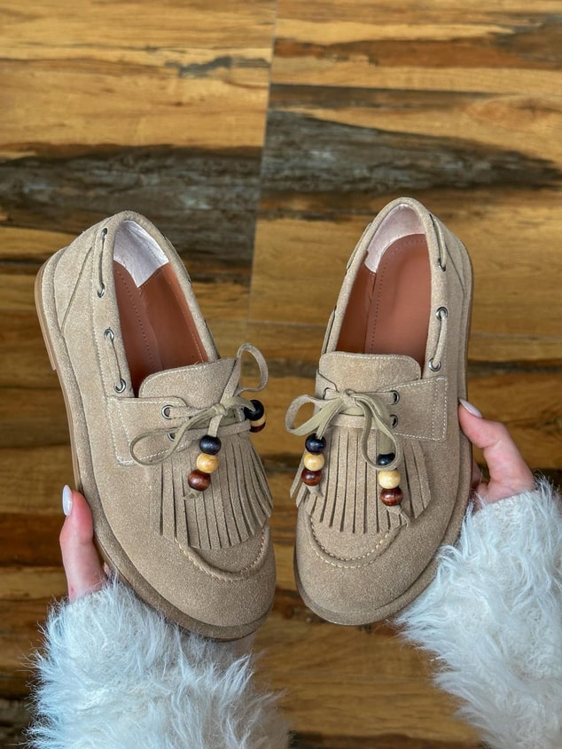 Bej Süet (Shake) Saraçlı Boncuk Detay Kadın Loafer