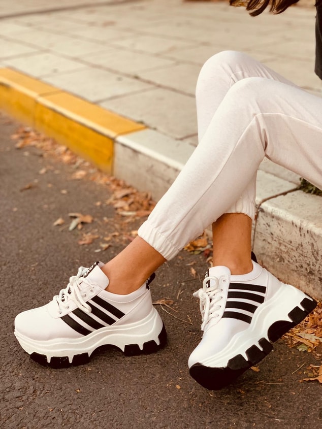 Beyaz - Siyah (Teddy) SİYAH TABAN Kadın Spor Ayakkabı Sneakers