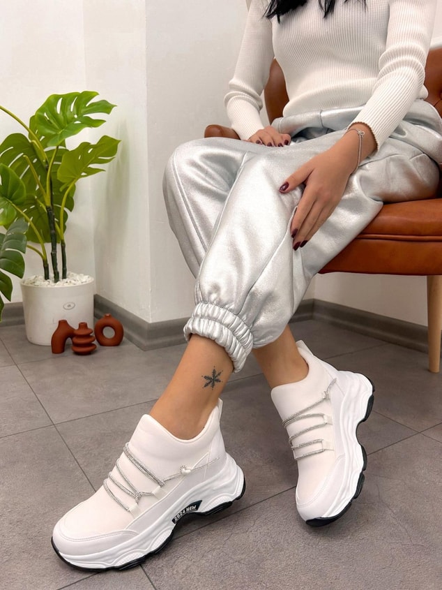 Beyaz Cilt (Dore) Kadın Gizli Topuklu Bağcıklı Sneakers