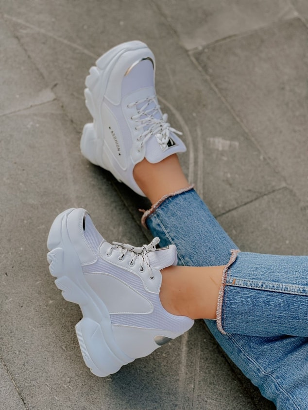 Beyaz Deri (Garry) Hologram Detay Kadın Sneakers