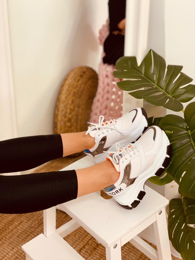Beyaz Siyah Taban (Fashion) Kadın Spor Ayakkabı Sneakers