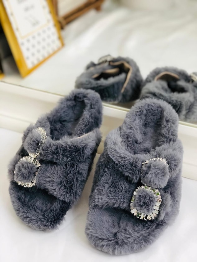 Gri (Boop) Taşlı Pofuduk Ev Terliği