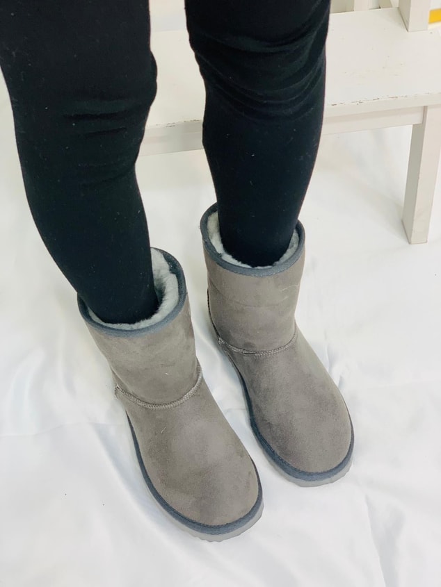 Gri Kısa (Ugg)
